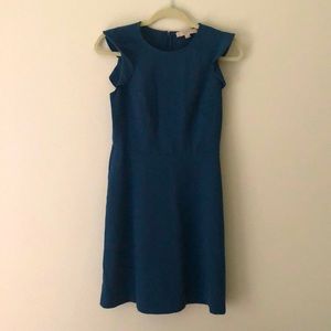 Beautiful flutter sleeve Loft dress Size 4P